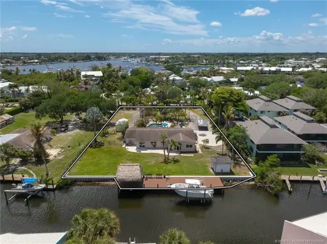 4109 SE Whiticar Way Stuart FL 34997