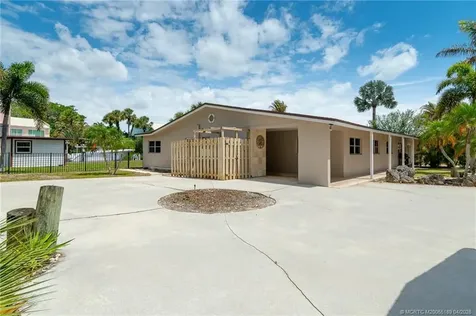 4109 SE Whiticar Way Stuart FL 34997