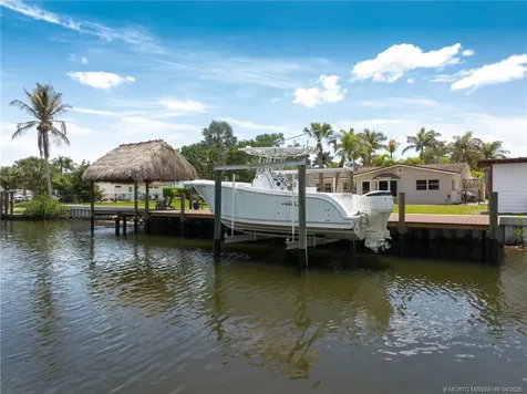 4109 SE Whiticar Way Stuart FL 34997