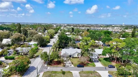352 SW Ridge Lane Stuart FL 34994