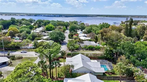 352 SW Ridge Lane Stuart FL 34994