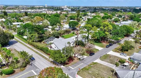 352 SW Ridge Lane Stuart FL 34994