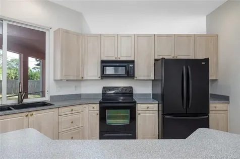 409 SW Prater Avenue Port St Lucie FL 34953