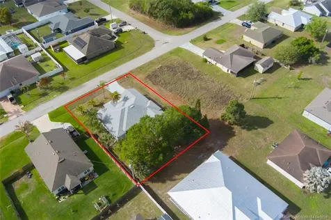 409 SW Prater Avenue Port St Lucie FL 34953