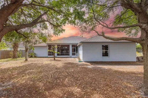 409 SW Prater Avenue Port St Lucie FL 34953