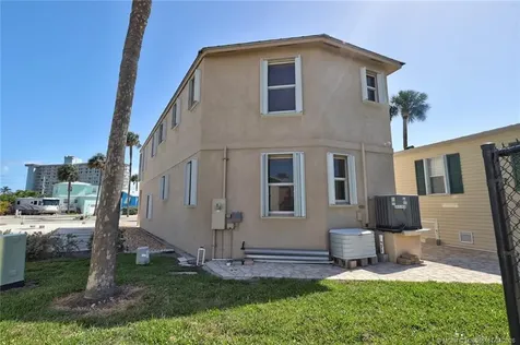 10725 S Ocean Drive Jensen Beach FL 34957