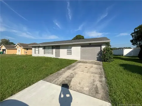 941 SW Fenway Road Port St Lucie FL 34953