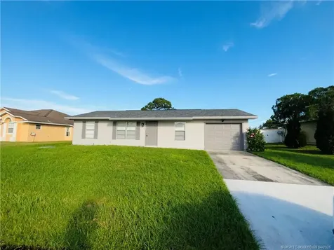 941 SW Fenway Road Port St Lucie FL 34953