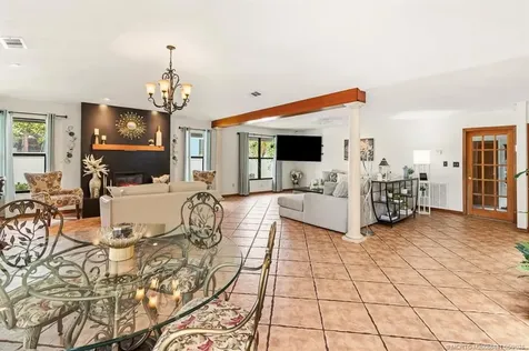 992 SE Thornhill Drive Port St Lucie FL 34983