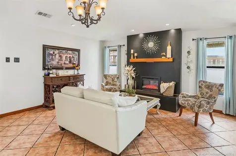 992 SE Thornhill Drive Port St Lucie FL 34983