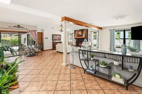 992 SE Thornhill Drive Port St Lucie FL 34983