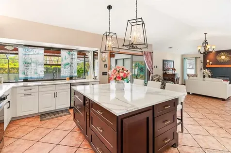 992 SE Thornhill Drive Port St Lucie FL 34983