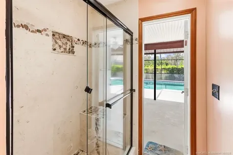 992 SE Thornhill Drive Port St Lucie FL 34983