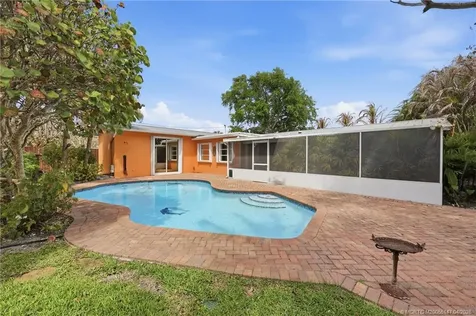 1038 NE Hansen Terrace Jensen Beach FL 34957