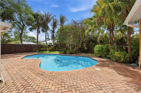 1038 NE Hansen Terrace Jensen Beach FL 34957