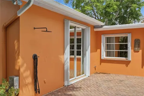 1038 NE Hansen Terrace Jensen Beach FL 34957