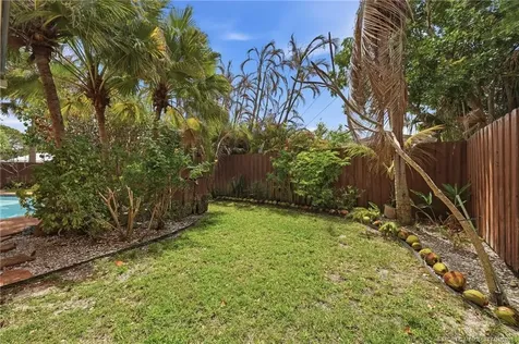 1038 NE Hansen Terrace Jensen Beach FL 34957