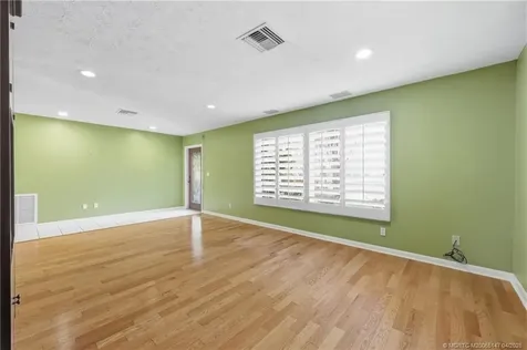 1038 NE Hansen Terrace Jensen Beach FL 34957
