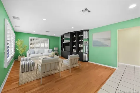 1038 NE Hansen Terrace Jensen Beach FL 34957