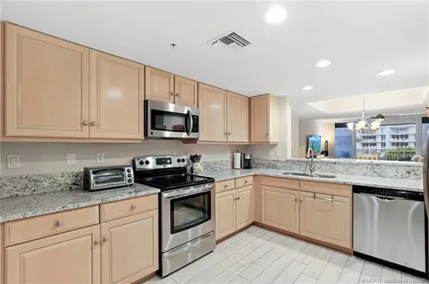 579 NE Plantation Road Stuart FL 34996