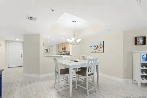 579 NE Plantation Road Stuart FL 34996