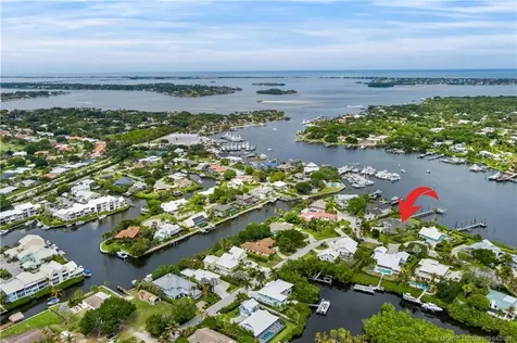 3973 SE Topsail Court Stuart FL 34997