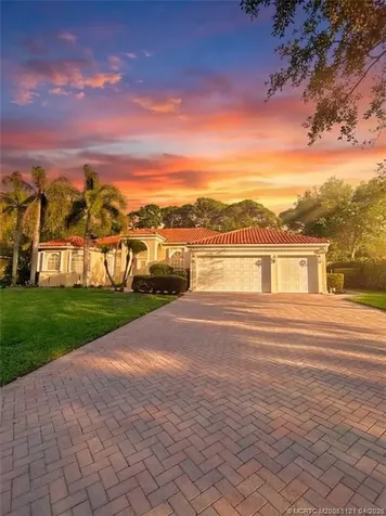 8824 SE Oak Grove Terrace Hobe Sound FL 33455