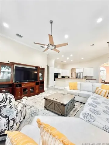 8824 SE Oak Grove Terrace Hobe Sound FL 33455