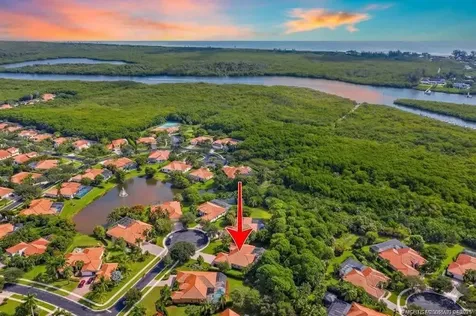 8824 SE Oak Grove Terrace Hobe Sound FL 33455