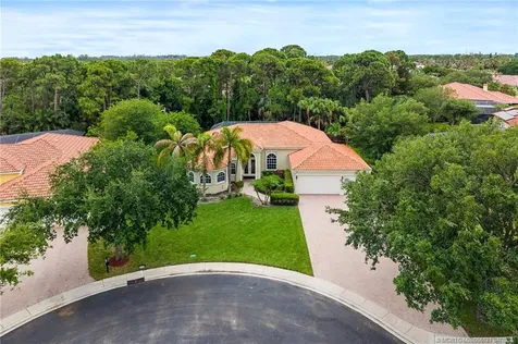 8824 SE Oak Grove Terrace Hobe Sound FL 33455