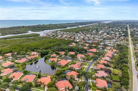 8824 SE Oak Grove Terrace Hobe Sound FL 33455