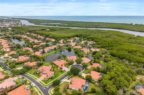 8824 SE Oak Grove Terrace Hobe Sound FL 33455