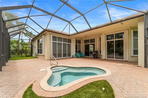8824 SE Oak Grove Terrace Hobe Sound FL 33455