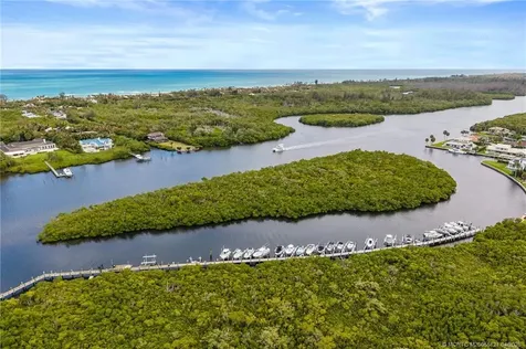 8824 SE Oak Grove Terrace Hobe Sound FL 33455