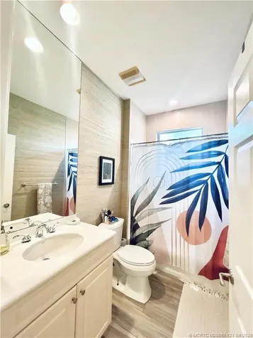 8824 SE Oak Grove Terrace Hobe Sound FL 33455