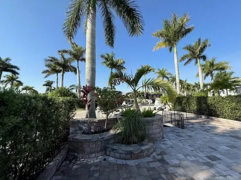 324 NW Chipshot Lane Port St Lucie FL 34986