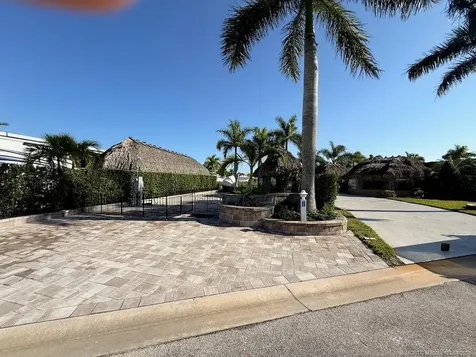 324 NW Chipshot Lane Port St Lucie FL 34986