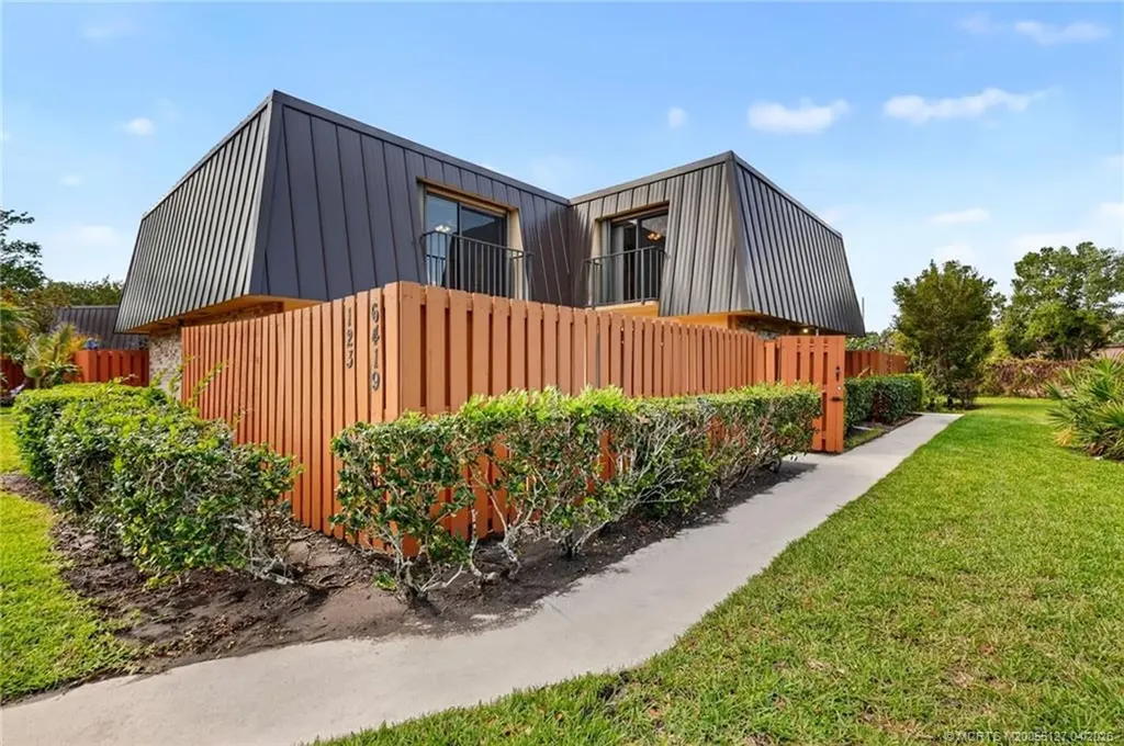 6419 SE Windsong Lane Stuart FL 34997