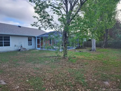 742 SW Nichols Terrace Port St Lucie FL 34953
