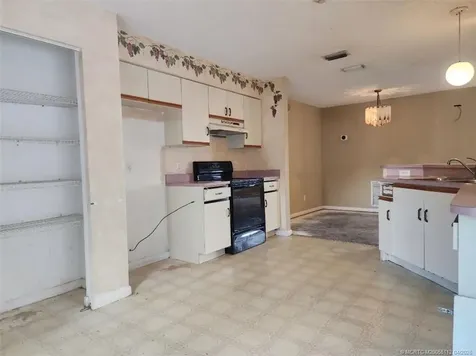 742 SW Nichols Terrace Port St Lucie FL 34953