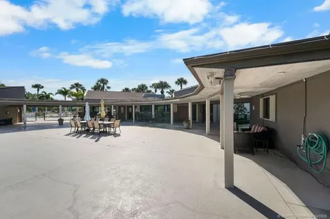 1600 NE Dixie Highway Jensen Beach FL 34957
