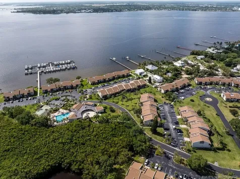1600 NE Dixie Highway Jensen Beach FL 34957