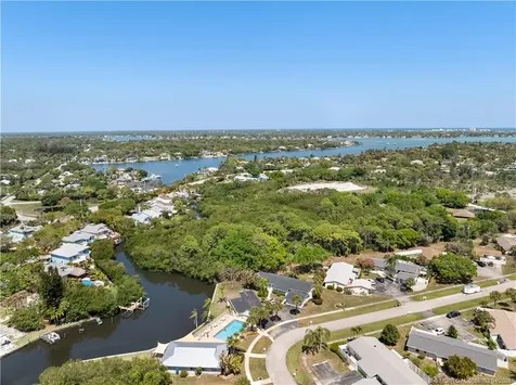110 N Delaware Boulevard Jupiter FL 33458