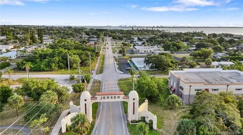 3389 NE Linda Drive Jensen Beach FL 34957