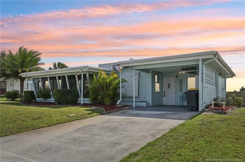 4274 NE Skyline Drive Jensen Beach FL 34957