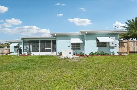 4274 NE Skyline Drive Jensen Beach FL 34957
