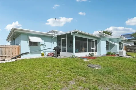 4274 NE Skyline Drive Jensen Beach FL 34957