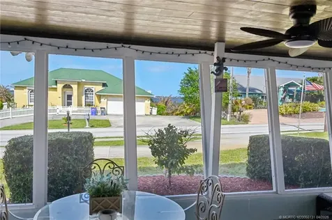 4274 NE Skyline Drive Jensen Beach FL 34957