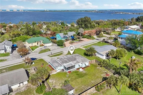 4274 NE Skyline Drive Jensen Beach FL 34957