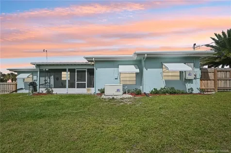 4274 NE Skyline Drive Jensen Beach FL 34957